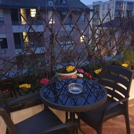 The Boheme Vintage Junior Suite ---- Cozy & Quiet & Comfortable With Private Bathroom & Fully Equipped Kitchenette & Cozy Balcony - Lift To 4Th Floor - Metro' Verde -Green Subway Porta Genova Милано Екстериор снимка